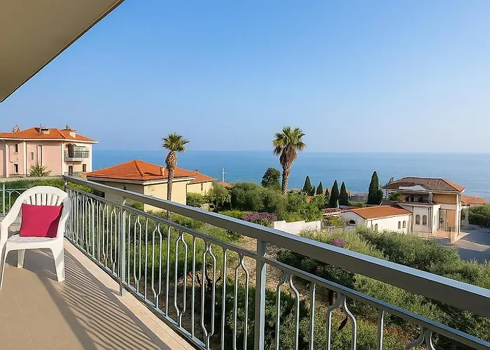 Apartamento Sea View Parking & Bike Box Pietra Ligure