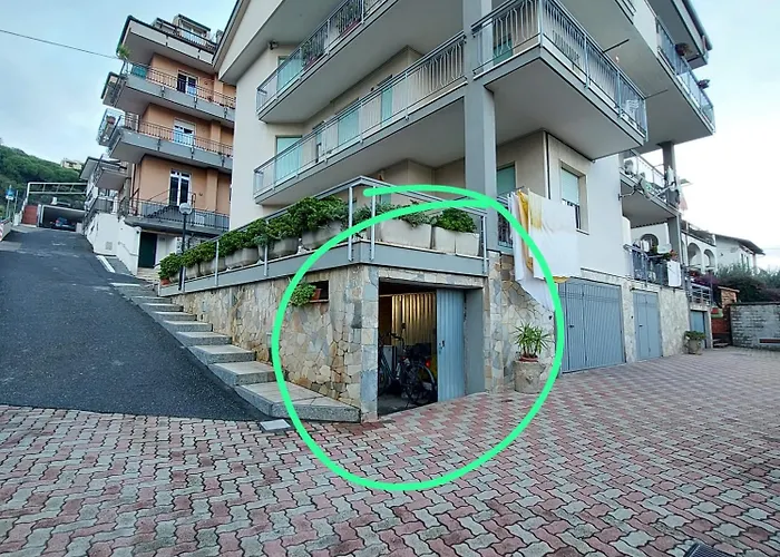 Sea View Parking & Bike Box Apartamento Pietra Ligure