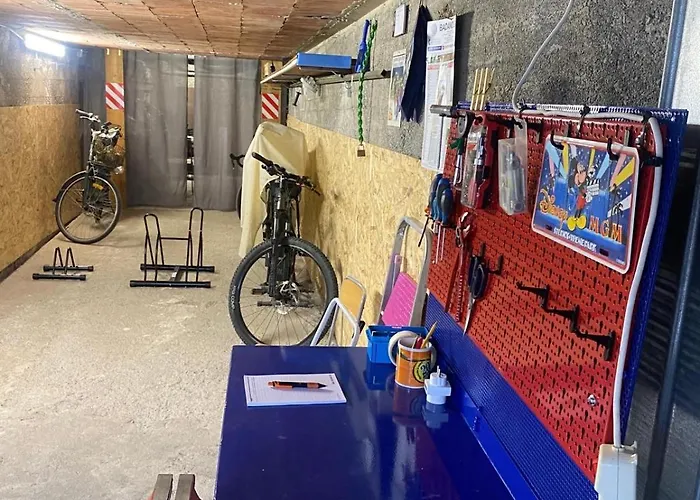 Sea View Parking & Bike Box